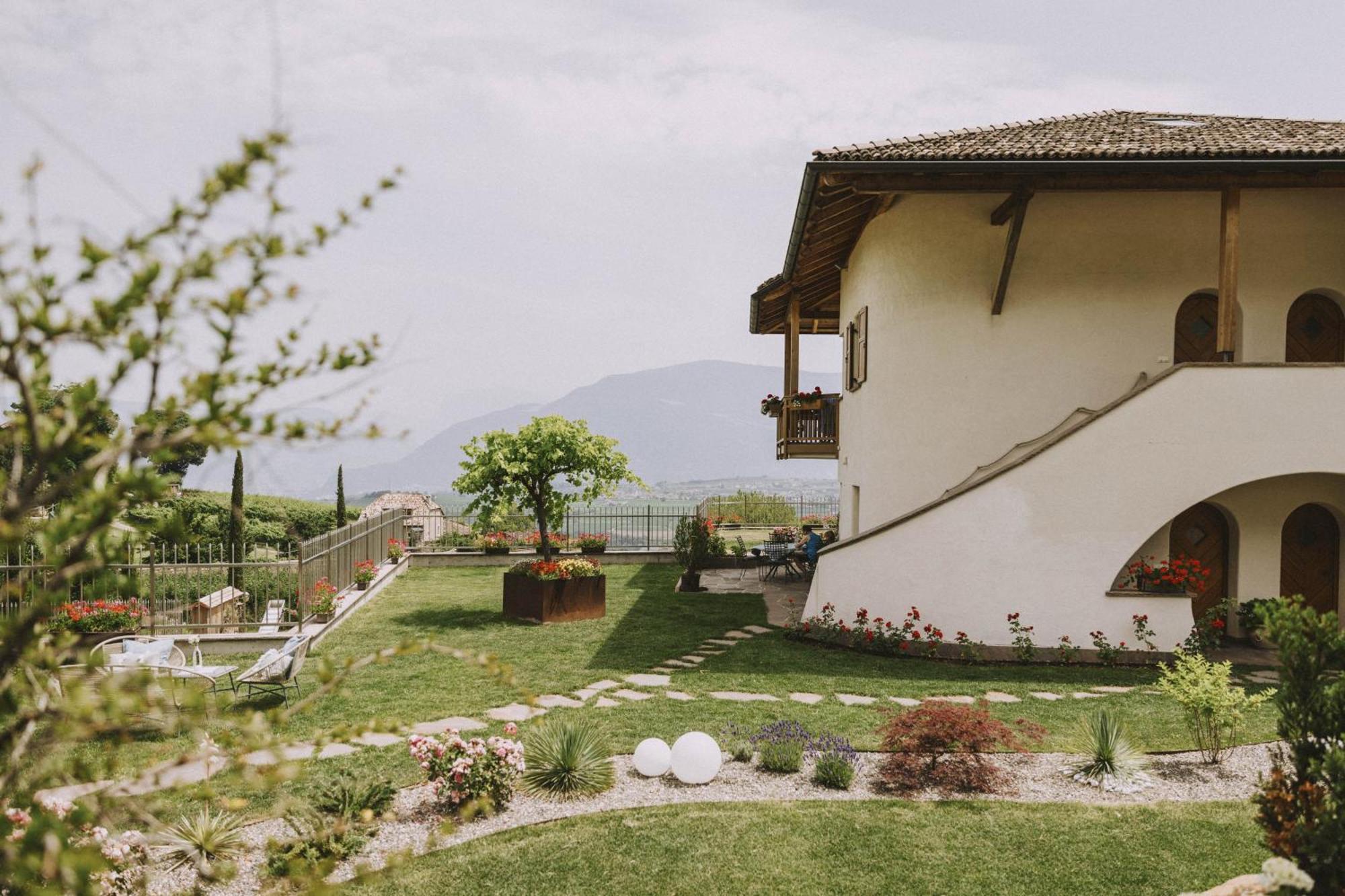 Вилла Weinberghof Аппиано-Сулла-Страда-дель-Вино Экстерьер фото